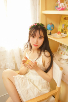 光屁股的女生内裤